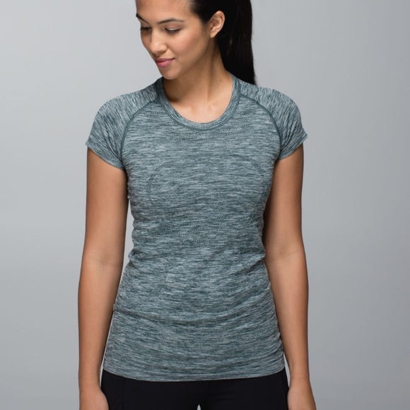 Swiftly Tech Short Sleeve - Picture 2 of 6